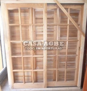 Ventana de madera